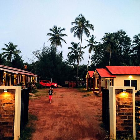Riverstone Riverfront Stay Gokarna  Buitenkant foto