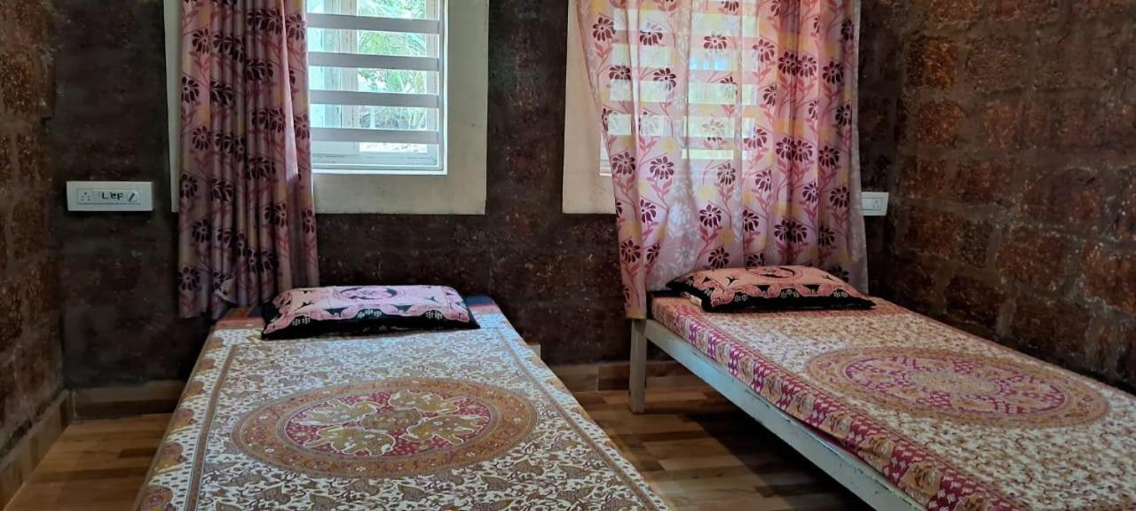 Riverstone Riverfront Stay Gokarna  Kamer foto